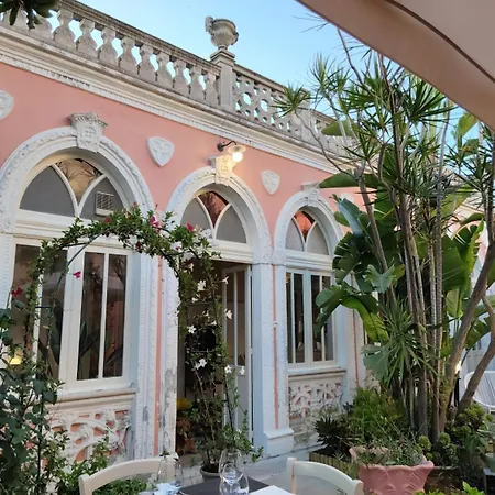 Villa Hibiscus Comfortstay Quartu SantʼElena