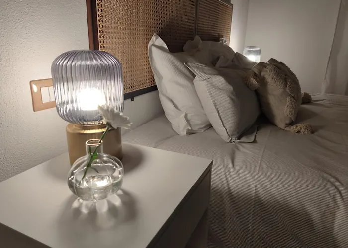 Hibiscus Comfortstay Villa *